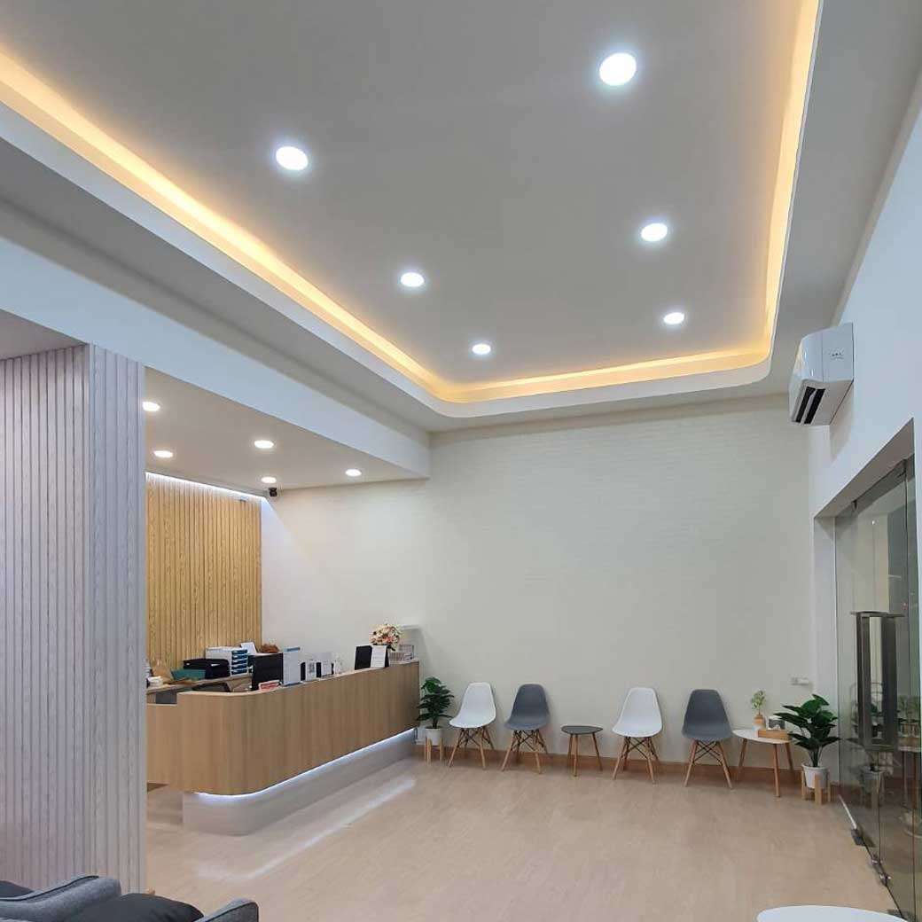 ตกแต่งภายในคลีนิคทันตกรรม iTooth Dental