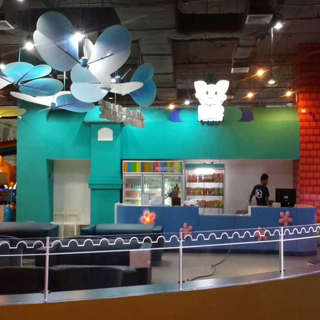 ตกแต่งภายใน Fun Planet พิษณุโลก