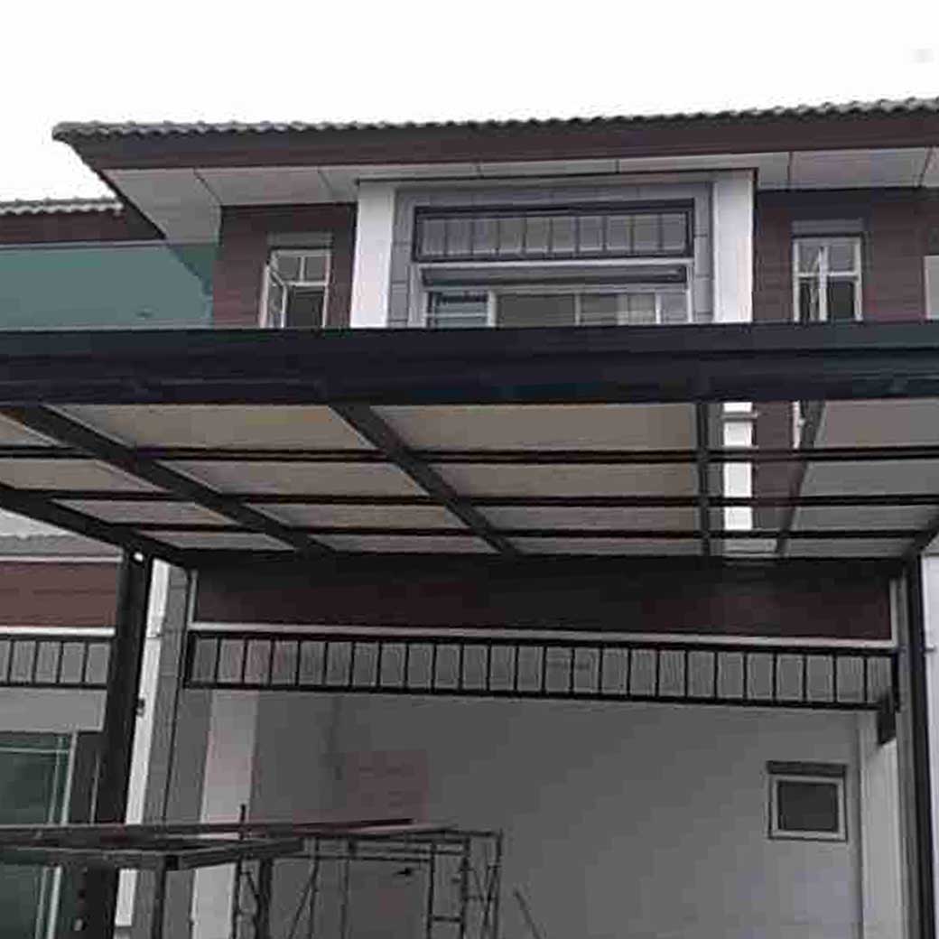 ต่อเติมโรงจอดรถหมู่บ้านพร้อมพัฒน์ กรุงเทพฯ